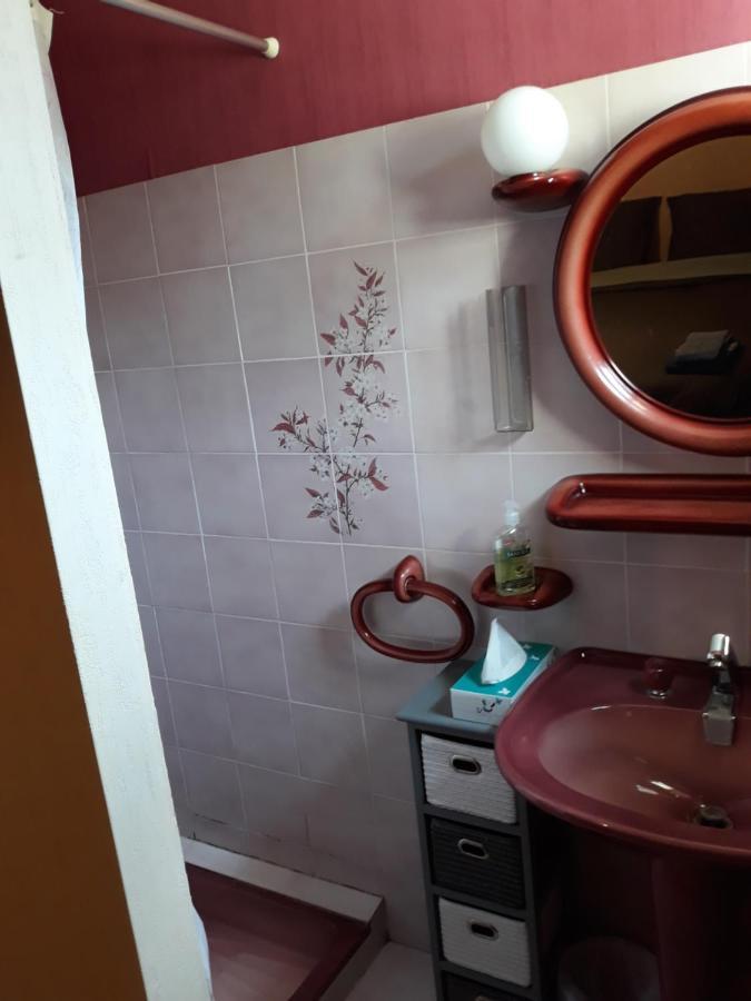 Chez Eliane Apartment Villeneuve-la-Comptal Luaran gambar