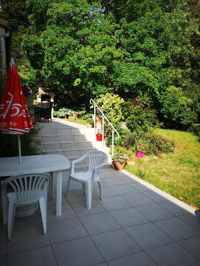 Chez Eliane Apartment Villeneuve-la-Comptal Luaran gambar